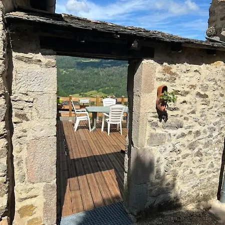 Holiday home Gite De La Pique A *